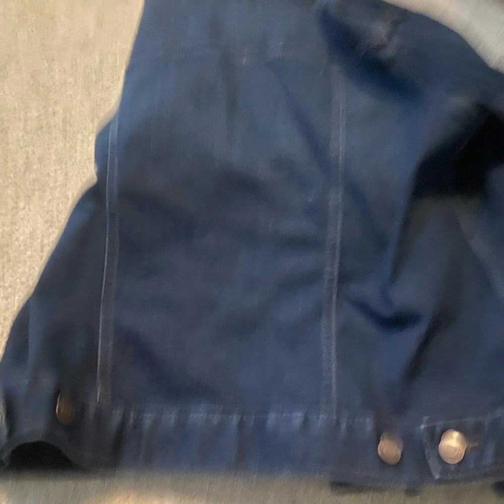 Time and Tru Dark Blue Denim Jean Jacket - Picture 2 of 7